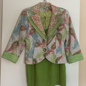 READ FOR SIZES:Alberto Makali floral blazer Size 12 & Skirt Size 10.